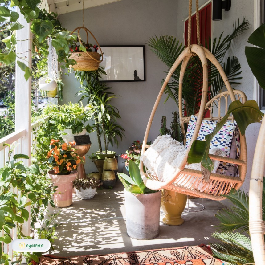 Gunakan kursi gantung