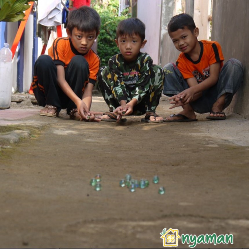 Lakukan permainan tradisonal ini saat WFH (1/3), Bermain kelereng