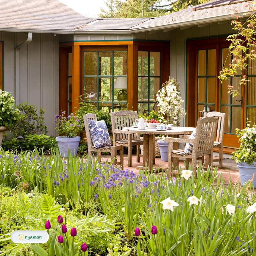 Lavender, tanaman hias yang mempermanis teras rumah sobat nyaman