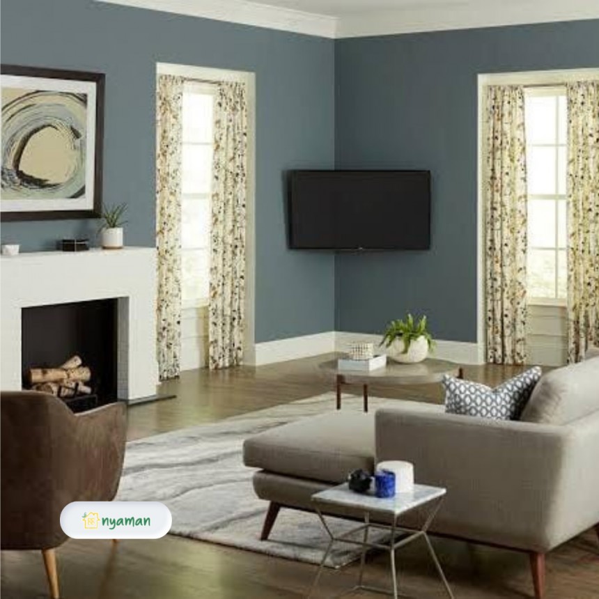 Televisi melayang menjadi dekorasi di sudut ruangan